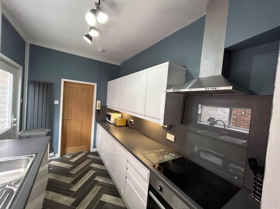 Spacious Homely 3 Bed Property Newcastle-under-Lyme Exterior foto
